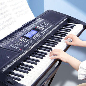 Elektro pianino saz guraly (sintezator).